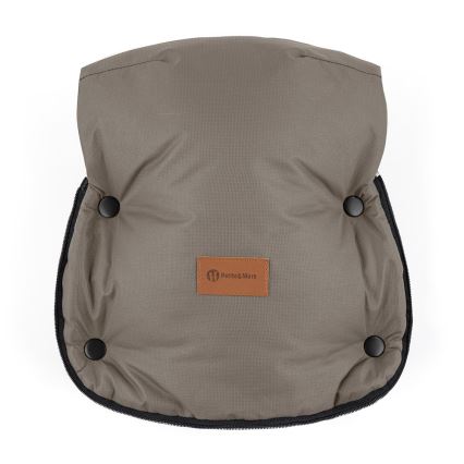 PETITE&MARS - CONJUNTO Saco infantil 4 en 1 COMFY + manoplas para cochecito FURRY Mocha Mousse