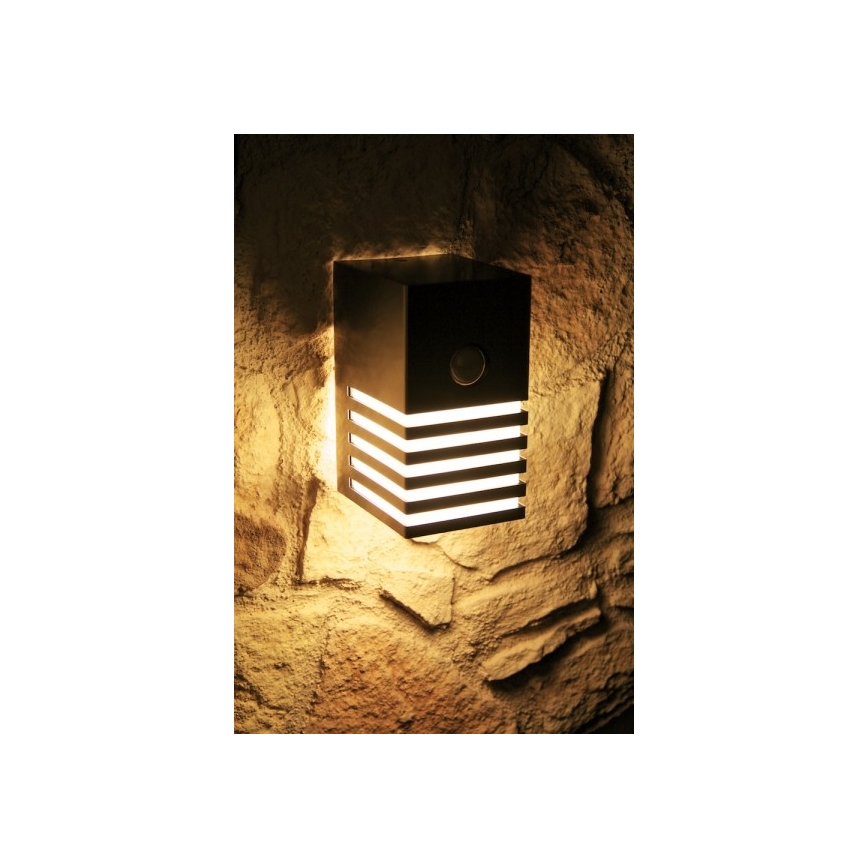 Philips - Aplique con sensor exterior E27/20W IP44