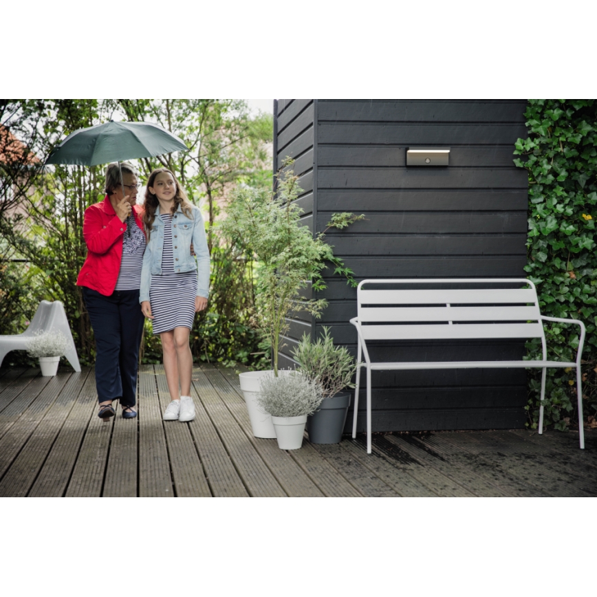Philips 16484/93/P0 - Aplique LED exterior con sensor BUSTAN 2xLED/4,5W