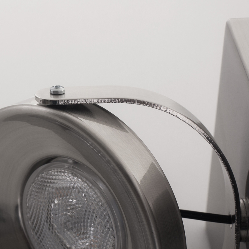 Philips - Foco empotrable LED regulable LED/4,5W/230V