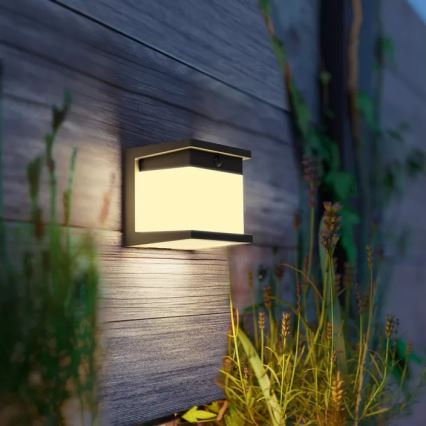 Philips - Lámpara solar de pared LED con sensor DIARA LED/3,8W/3,7V 800 mAh 2700K IP44 negro