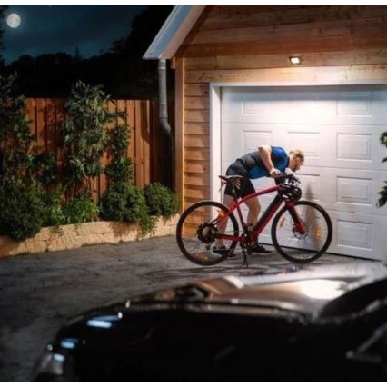 Philips - Reflector LED con sensor DECOFLOOD LED/20W/230V IP65