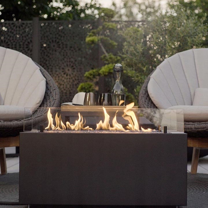 Planika - Chimenea de gas para exterior 41,4x69,8 cm 10kW 1xAAA negro + funda protectora