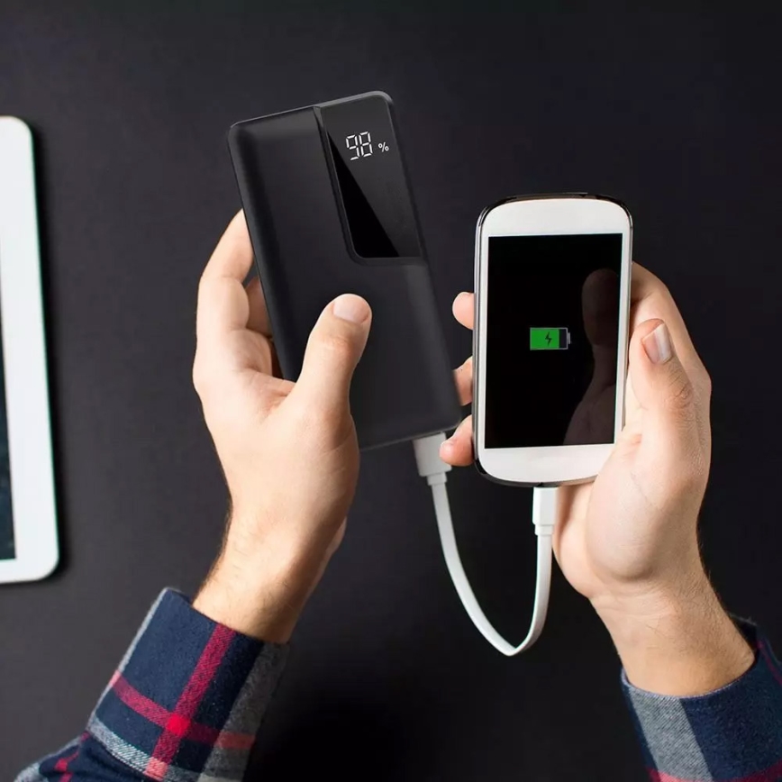 Power Bank con display 10000mAh/3,7V negro