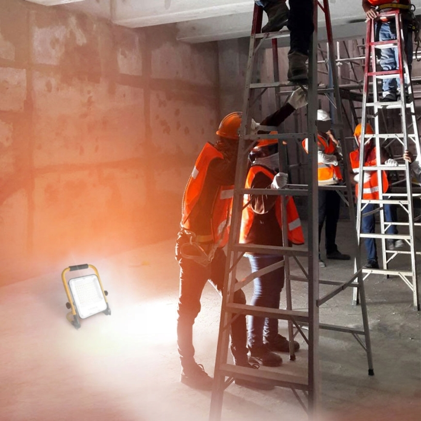 Proyector LED recargable con trípode LED/50W/3,2V 4500K 5000 mAh IP65 naranja