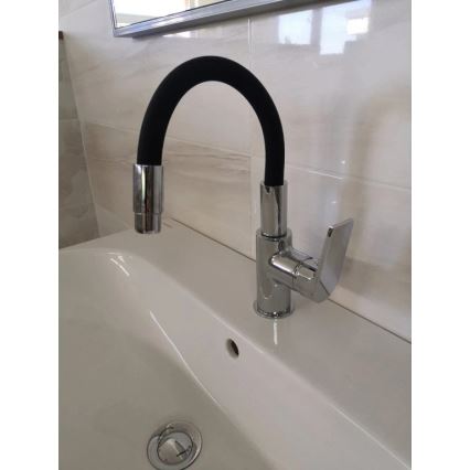 RAV Slezák CO119.0/15 - Grifo de fregadero con caño flexible COLORADO 25 cm negro/cromo brillante