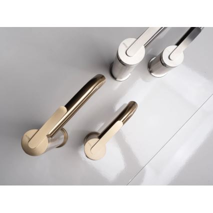 REA-B5505 - Grifo de lavabo ONTARIO 17,5 cm oro cepillado
