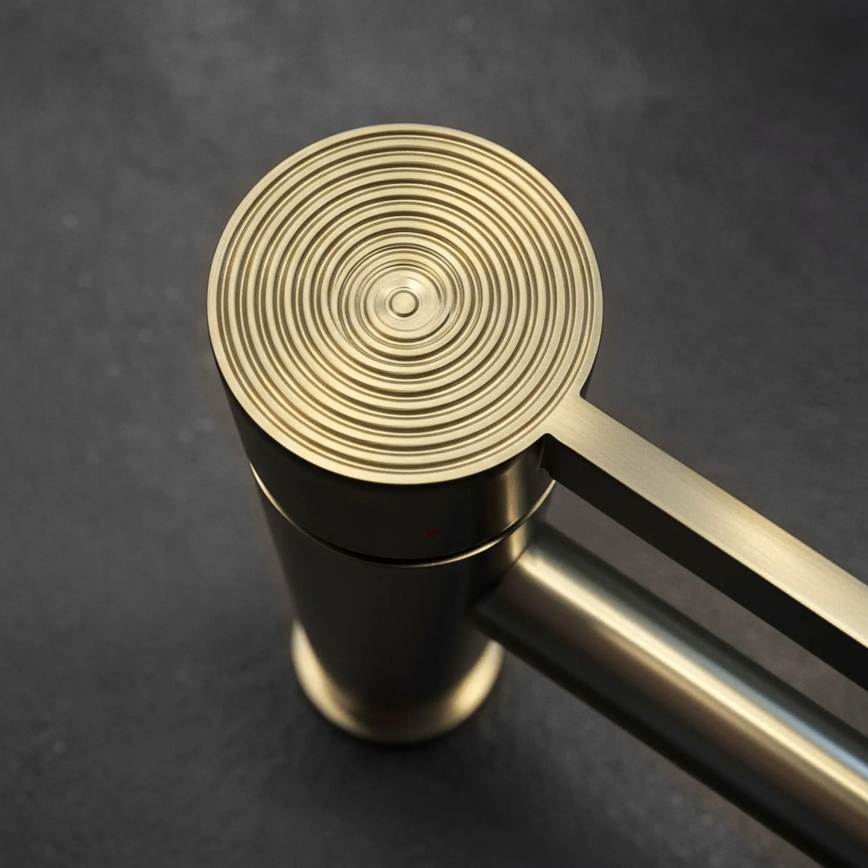 REA-B6444 - Grifo de lavabo FOSTER 18,2 cm dorado