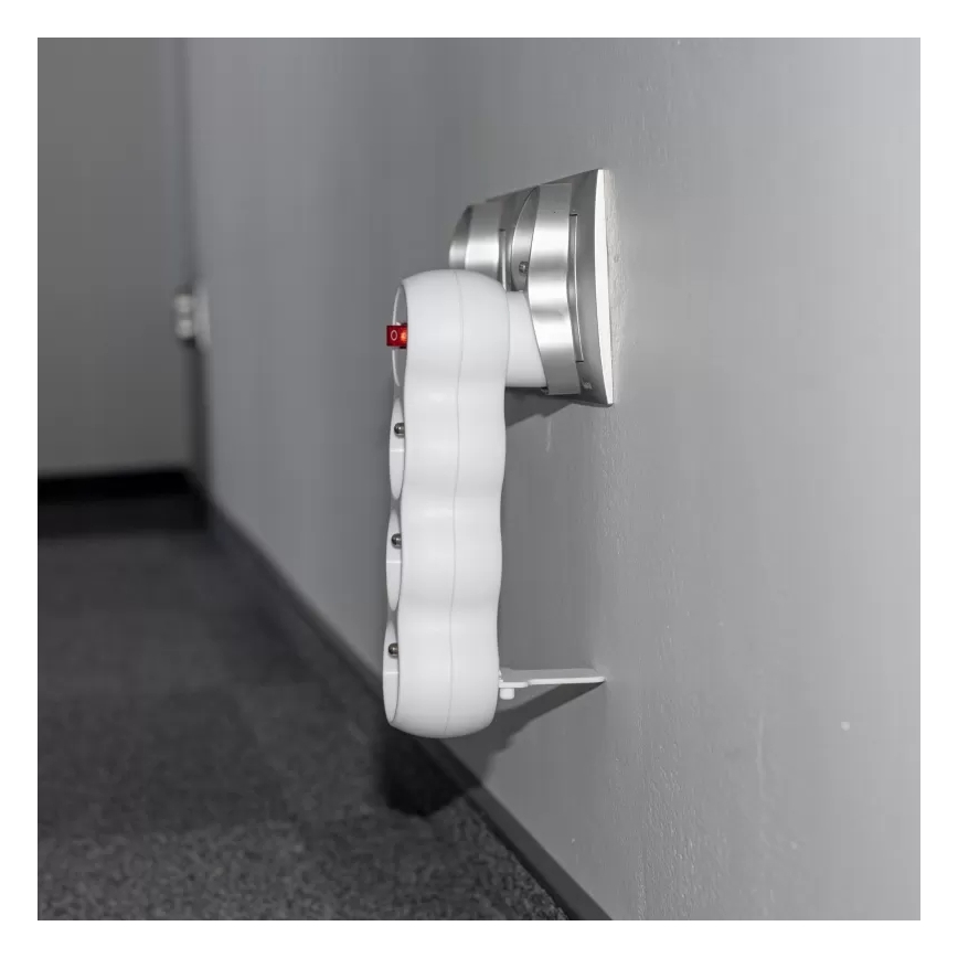 Regleta con interruptor, 3 tomas