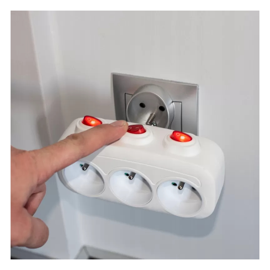 Regleta de 3 tomas con interruptores