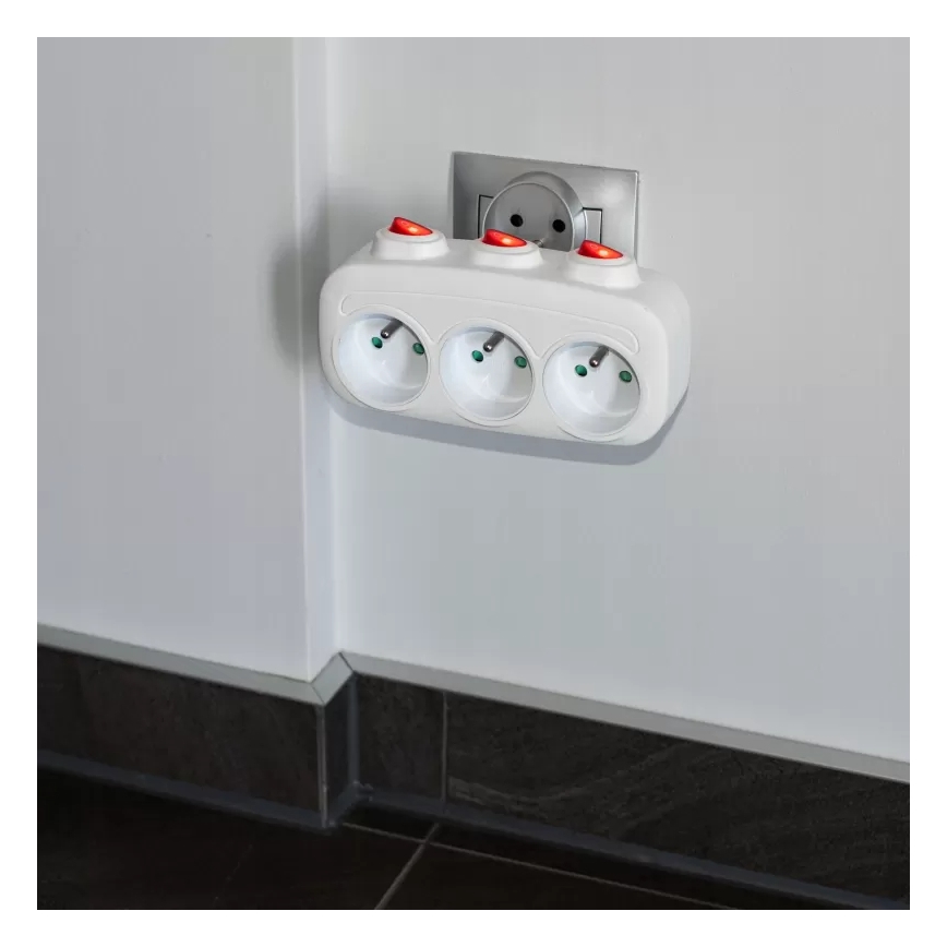 Regleta de 3 tomas con interruptores