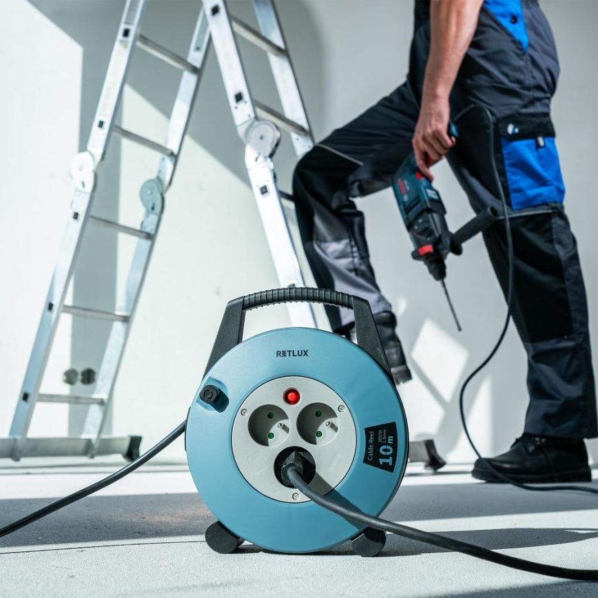 Retlux - Enrollador de cable de extensión, 3 tomas, Tipo E, 10 m, azul/negro