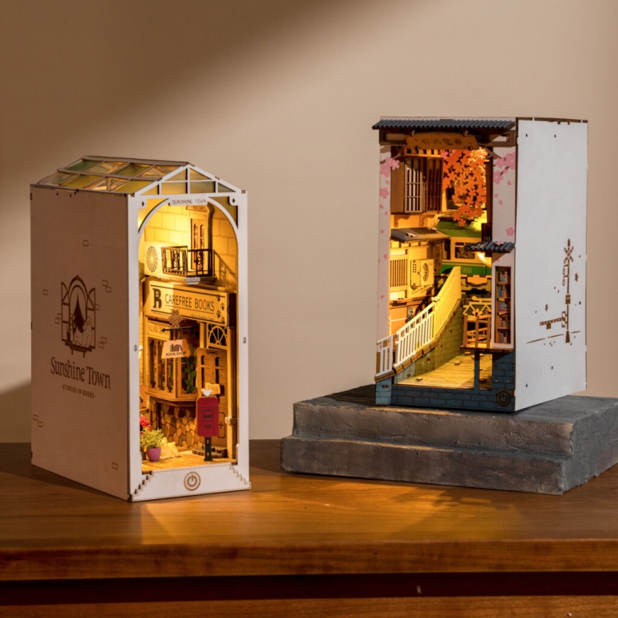 RoboTime - LED Sujeta-libros Callejón de cerezos en flor 2xAAA