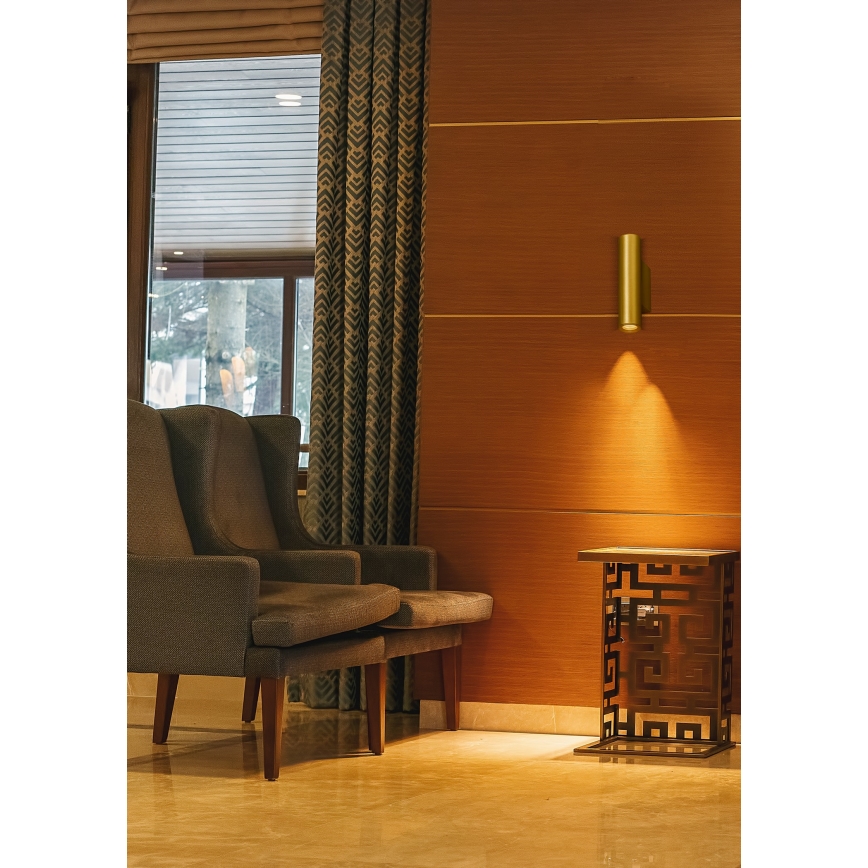 Searchlight - Aplique de pared BEACON 2xGU10/10W/230V dorado