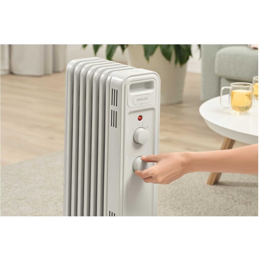 Sencor - Radiador de aceite de 7 aletas 600/900/1500 W/230 V blanco