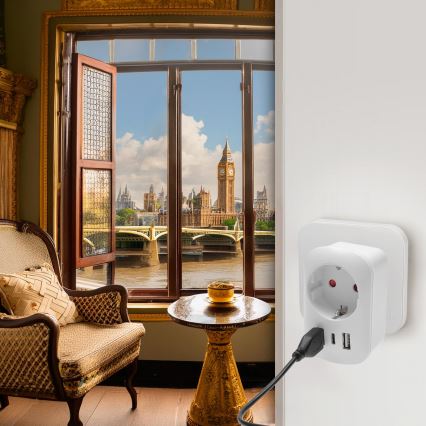 Adaptador de viaje para UK 230V con 2 puertos USB-A y 1 puerto USB-C
