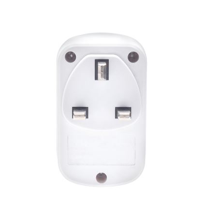 Adaptador de viaje para UK 230V con 2 puertos USB-A y 1 puerto USB-C