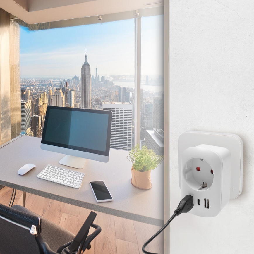 Adaptador de viaje para EE. UU. 230 V con 2 puertos USB-A y 1 puerto USB-C