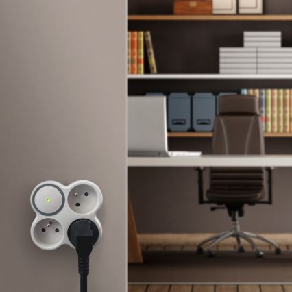 Enchufe con protección contra sobretensión 230V/16A 3Z blanco