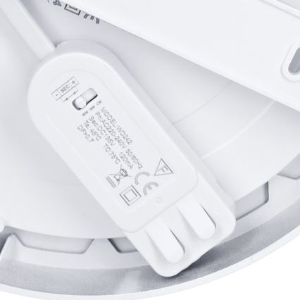 Panel LED 2 en 1 empotrable o de superficie 18W/230V 3000/4000/6000K Ø 22,5 cm IP54 plateado