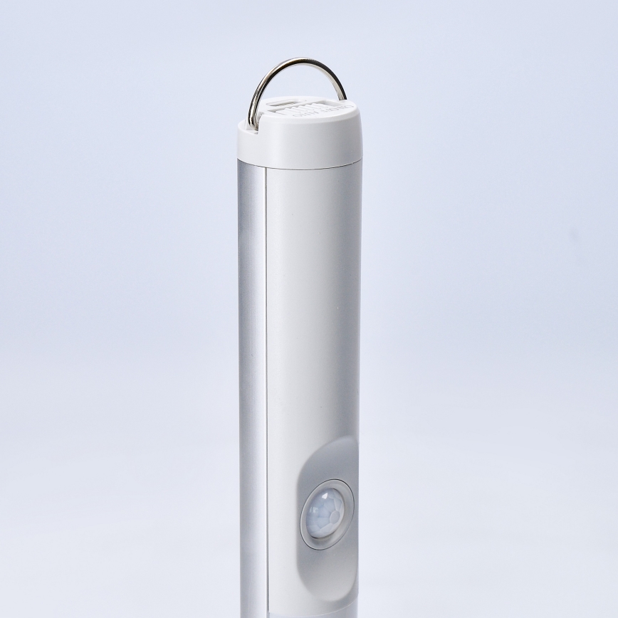 LED Iluminación para muebles recargable con sensor LED/2,5W/3,7V 3000K 1800mAh