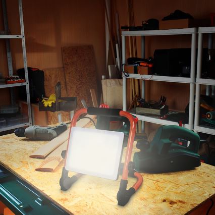 Reflector LED con soporte LED/100W/230V 4000K IP65