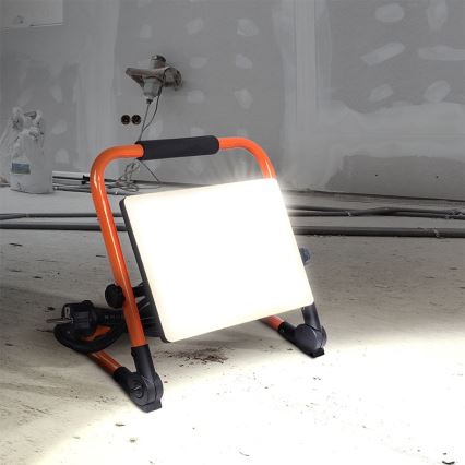 Proyector LED con trípode LED/50W/230V 4000K IP65