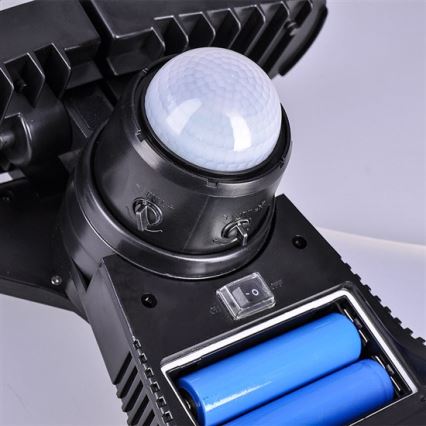 LED Reflector solar con sensor 2000mAh LED/8W/3,7V IP44