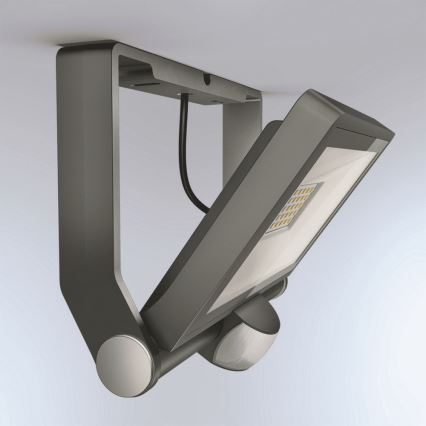 Steinel 065249 - LED Reflector con sensor LED/18,6W/230V IP44