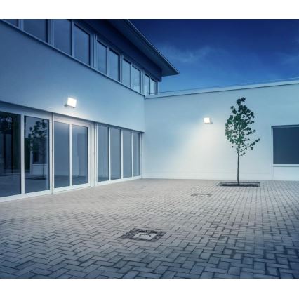 Steinel 069520 - Proyector LED XLED PRO ONE Max LED/49,4W/230V 3000K IP44 antracita