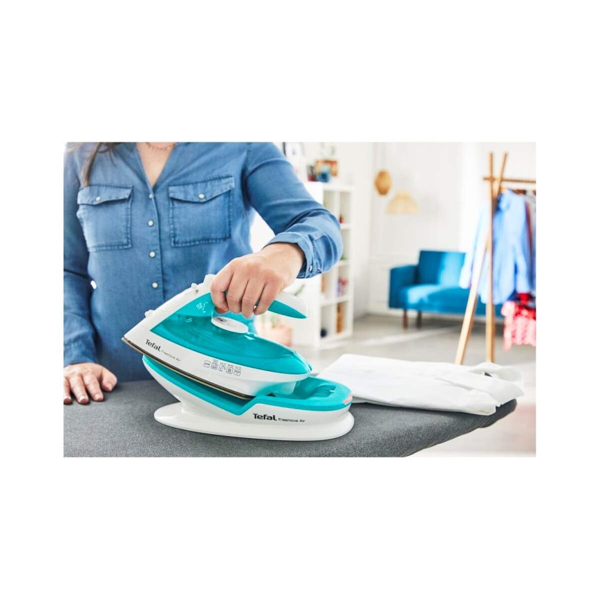 Tefal - Plancha de vapor FREEMOVE AIR 2400W/230V blanco/turquesa