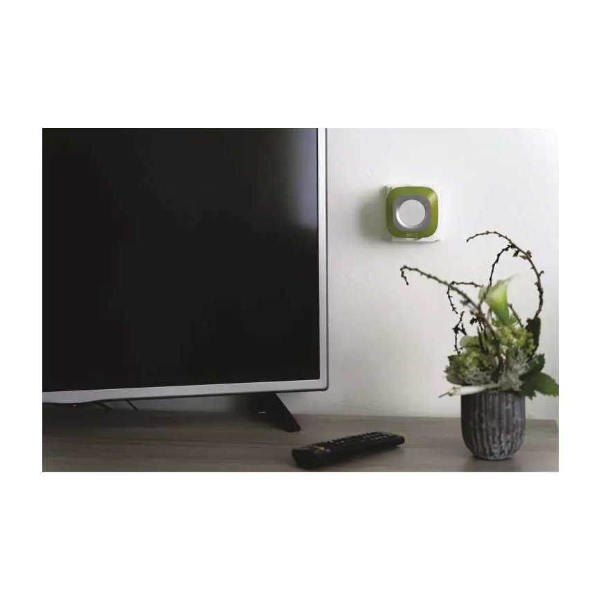 Timbre inalámbrico con enchufe integrado 230V + 1xCR2032 IP44 verde