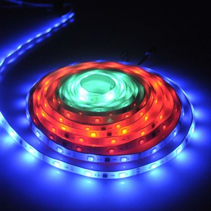 Tira LED RGB regulable MAGIC 2 m LED/12W/230V + mando a distancia