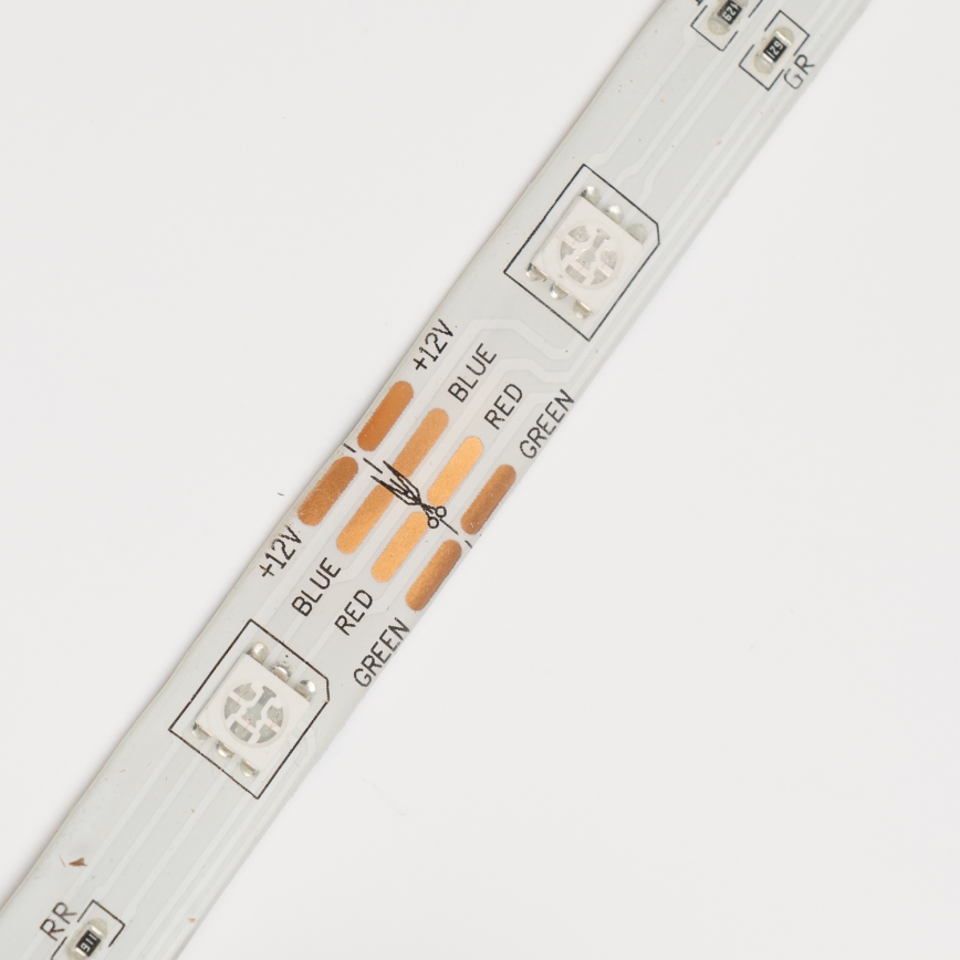 Tira LED RGBW regulable LED/9W/230V 5m Wi-Fi + mando a distancia