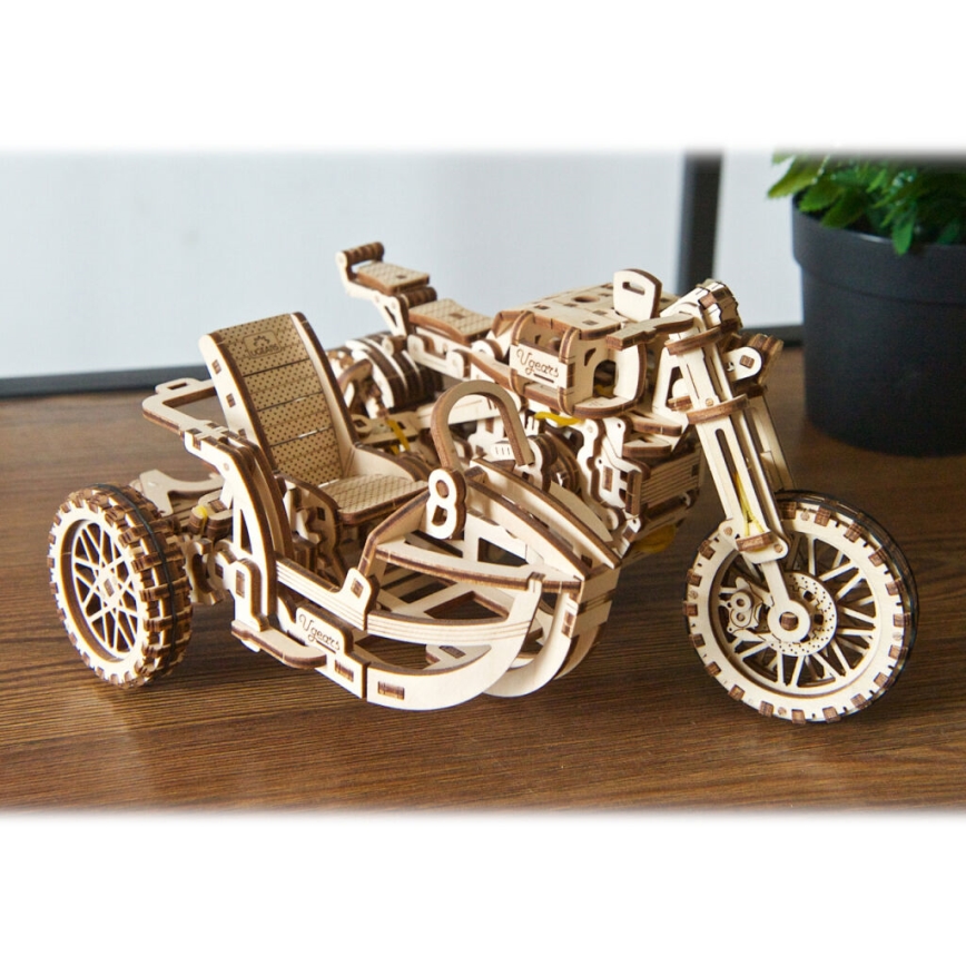 Ugears - Puzzle mecánico 3D de madera motocicleta Scrambler con remolque