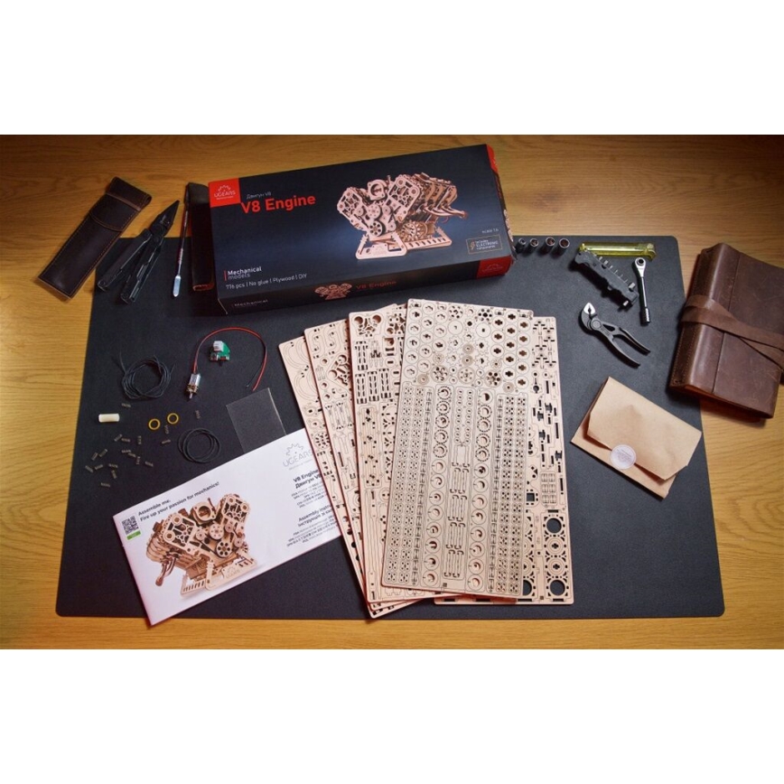 Ugears - Puzzle mecánico 3D de madera Motor V8