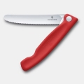 Victorinox - Navaja plegable SWISS CLASSIC 11 cm, color rojo