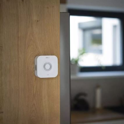 Timbre inalámbrico con vídeo y sensor de movimiento GoSmart 5V 3xAA IP65 Wi-Fi Tuya