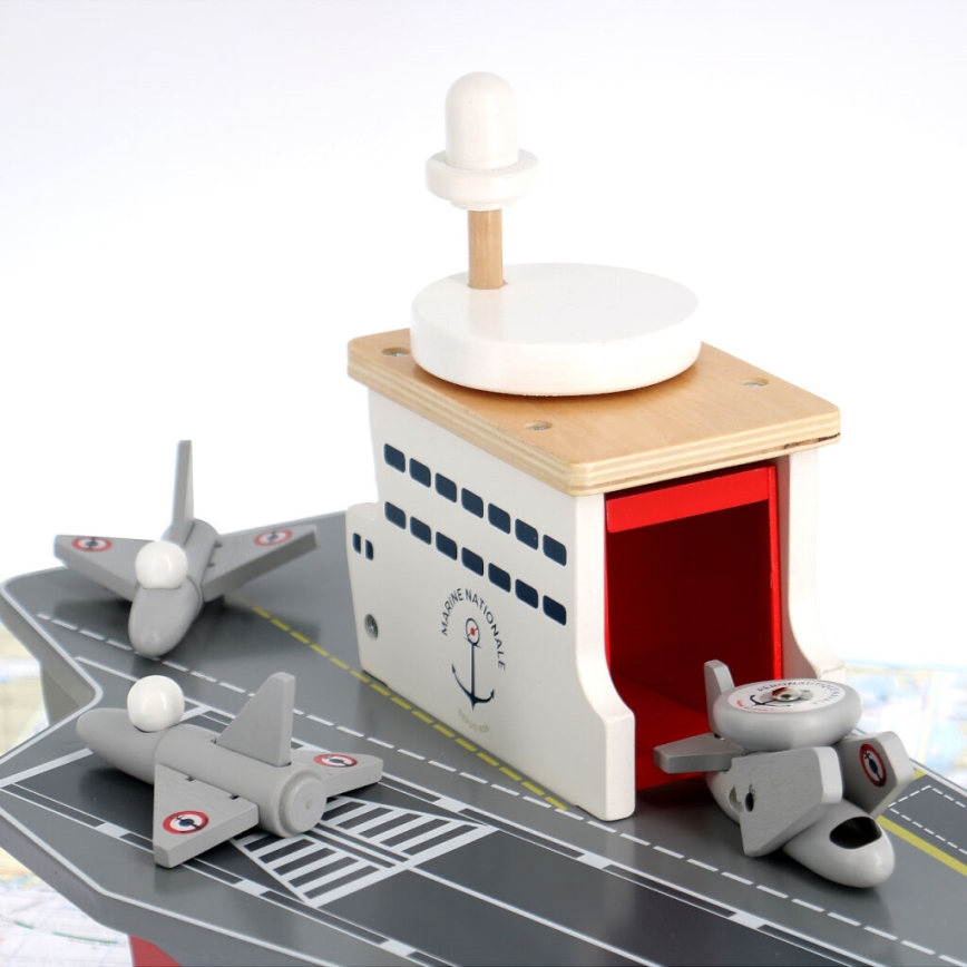 Vilac - Portaaviones de madera con accesorios