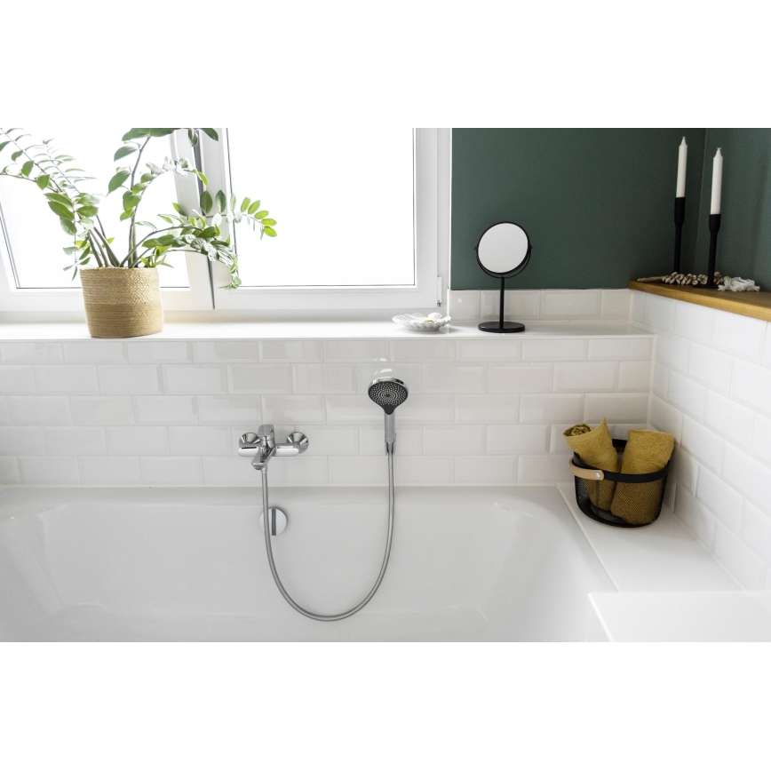 WENKO 24921100 - Cabezal de ducha SISTEMA DE AHORRO DE AGUA 12x12 cm, cromo brillante/gris