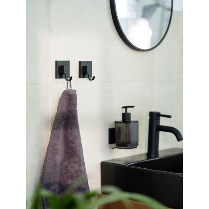 WENKO 71444800 - Dispensador de jabón VACUUM-LOC QUADRO ED 7,5x16 cm negro