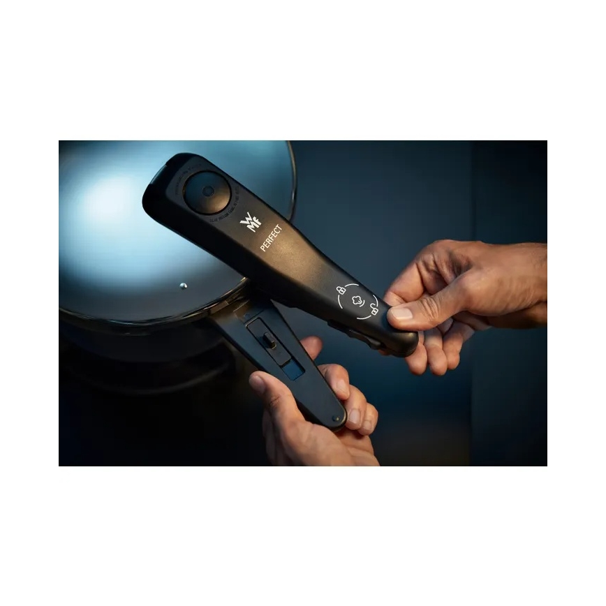 WMF - Juego de ollas a presión 8,5 l + 4,5 l PERFECT de acero inoxidable